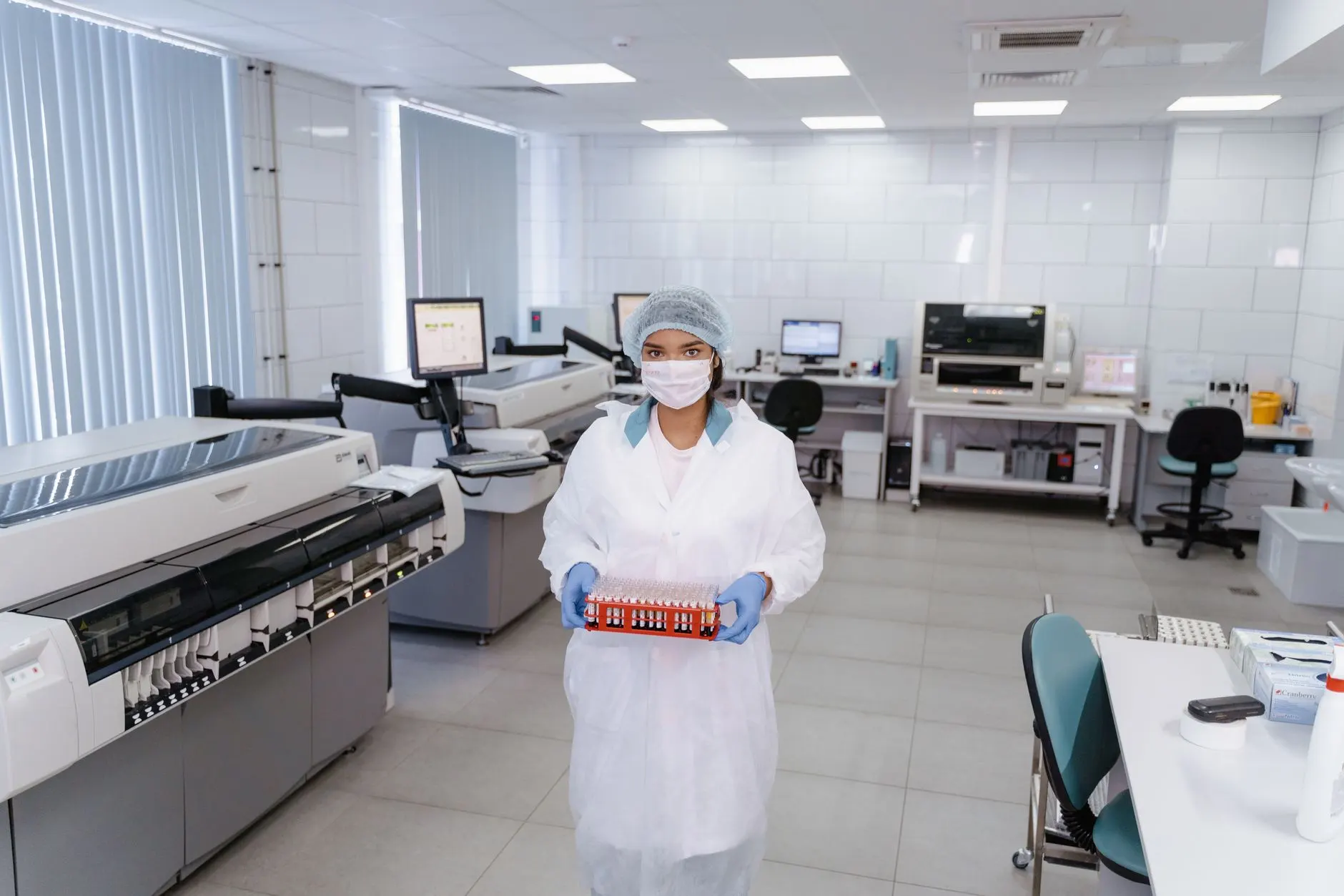 山东永乐XPS挤塑板与石墨聚苯板在外墙保温工程中的选型对比